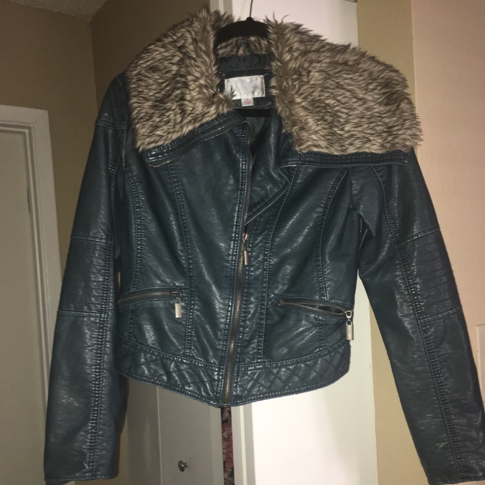Jacket with fur